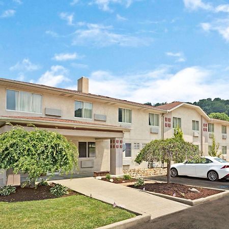 Super 8 By Wyndham Canonsburg/Pittsburgh Area Exterior foto