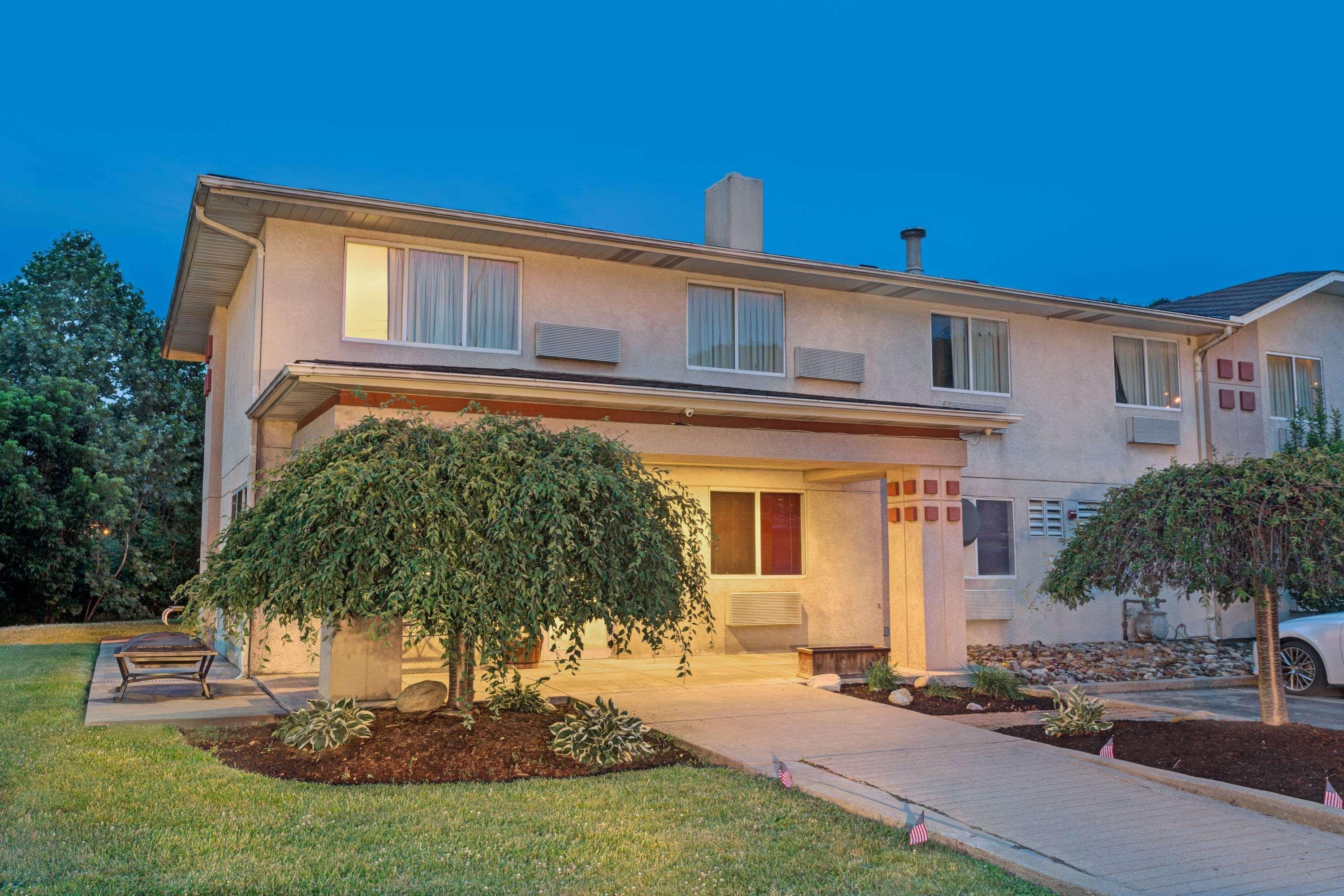 Super 8 By Wyndham Canonsburg/Pittsburgh Area Exterior foto